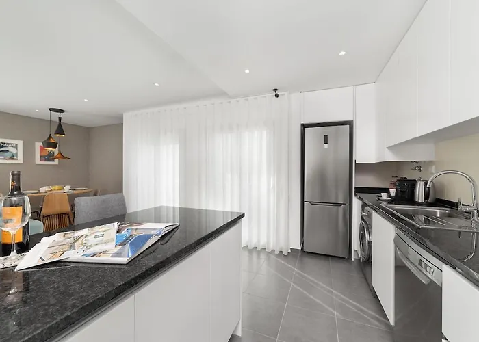 T2-sun&waves Nazaré